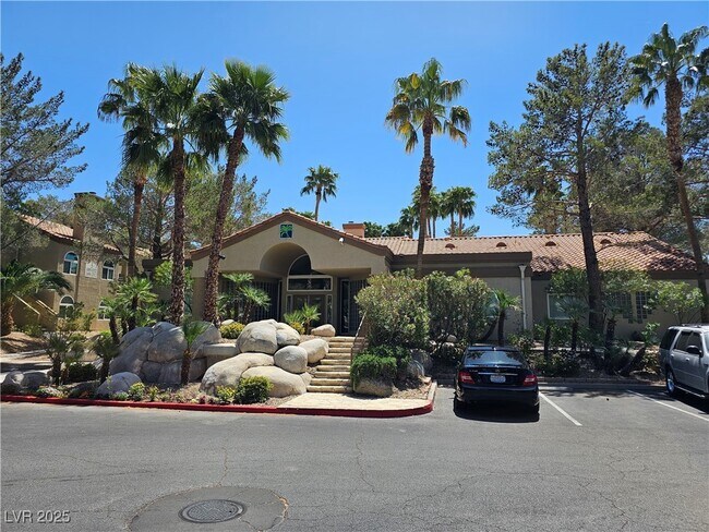 3145 E Flamingo Rd in Las Vegas, NV - Foto de edificio - Building Photo