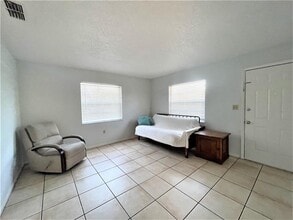 11332 Walsingham Rd in Largo, FL - Building Photo - Building Photo