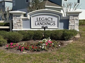 1239 Sand Torch Cir in Davenport, FL - Foto de edificio - Building Photo