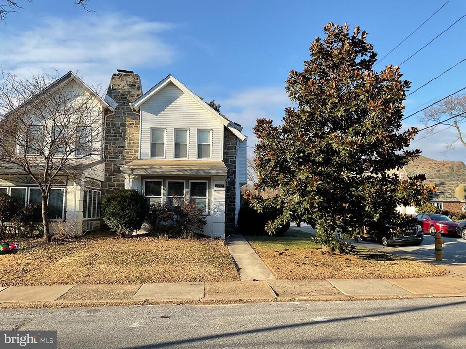 2217 N Harrison St in Wilmington, DE - Building Photo