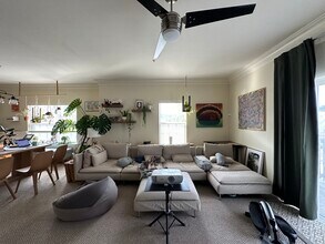 470 Old Elm St in Conshohocken, PA - Building Photo - Building Photo