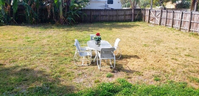 1836 Scott St in Hollywood, FL - Building Photo - Building Photo