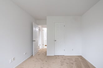 Brookside Garden Apartments in Harriman, NY - Foto de edificio - Interior Photo