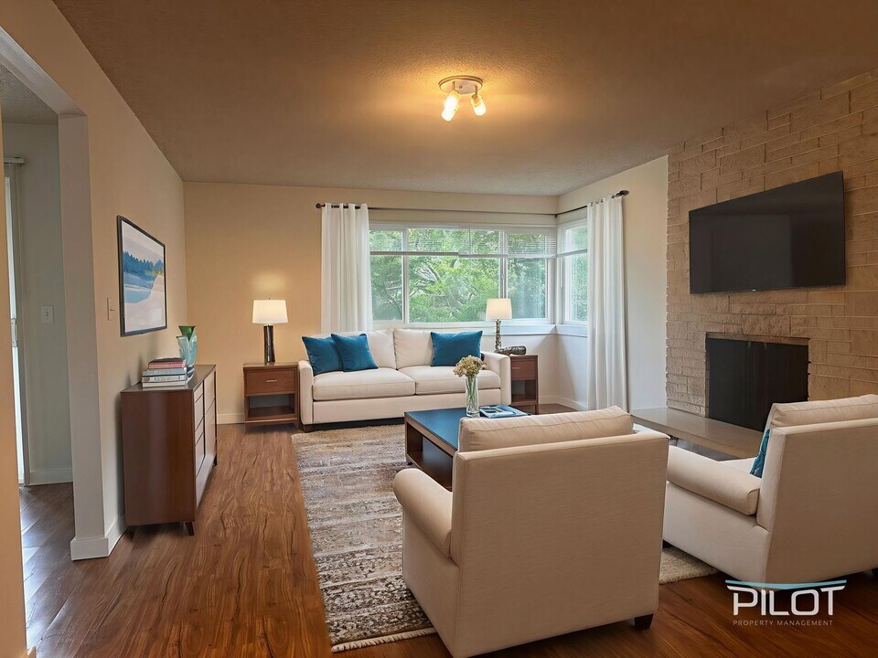 3831 34th Ave W in Seattle, WA - Building Photo