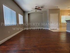 9117 Goose Lake Way in Las Vegas, NV - Building Photo - Building Photo