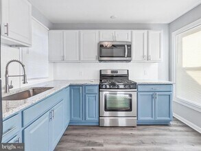 211 Main St in Dundalk, MD - Building Photo - Building Photo