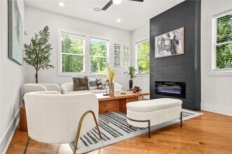 2186 Park Terrace in College Park, GA - Building Photo - Building Photo