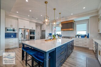 133 Ocean View Ln in North Topsail Beach, NC - Building Photo - Building Photo