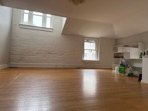 862 Main St, Unit Carriage House Apartment in Danville, VA - Foto de edificio - Building Photo