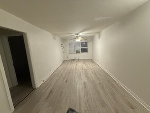 1002 N Royal Ave in Florence, AL - Building Photo - Building Photo