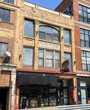 3345 N Clark St in Chicago, IL - Building Photo - Building Photo