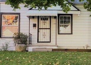 1181 Hilltop Dr in Akron, OH - Building Photo - Building Photo