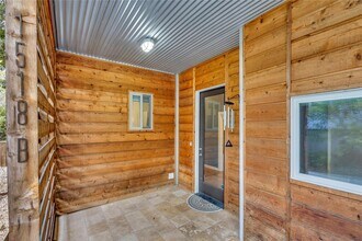 1518 Parker Ln, Unit B in Austin, TX - Building Photo - Building Photo