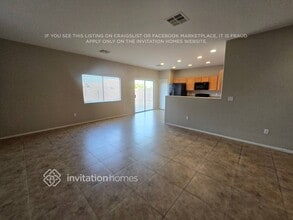 528 E Riding Crop Ave in North Las Vegas, NV - Building Photo - Building Photo