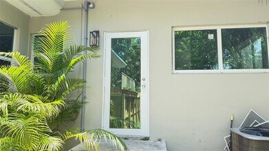 499 NE 112th St in Miami, FL - Building Photo - Building Photo