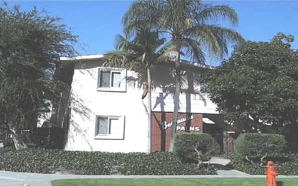 Bermuda Palms in Burbank, CA - Building Photo