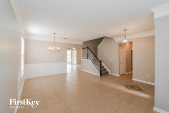 8327 Highgate Dr in Jacksonville, FL - Building Photo - Building Photo
