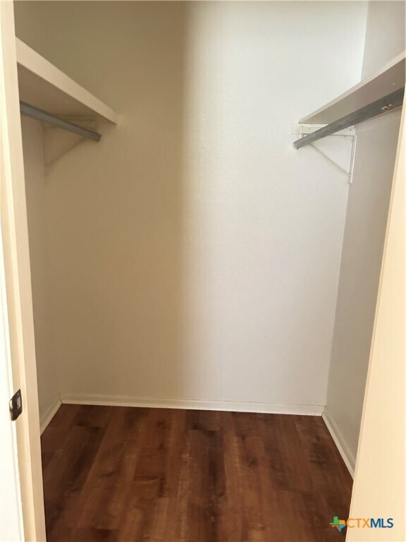 1051 Country Club Unit G #26 Dr in Seguin, TX - Building Photo - Building Photo