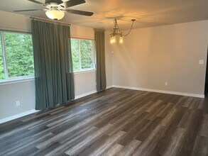 61 E Ellinor Peak Pl in Belfair, WA - Building Photo - Building Photo