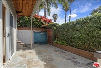 27 18th Ave in Los Angeles, CA - Building Photo - Building Photo