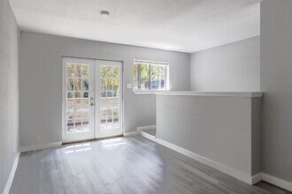 1600 West Ave in Austin, TX - Building Photo - Building Photo