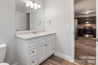 275 Quinn Hill Ln in Mars Hill, NC - Building Photo - Building Photo