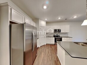3010 Ava Jane Court in Charlotte, NC - Foto de edificio - Building Photo
