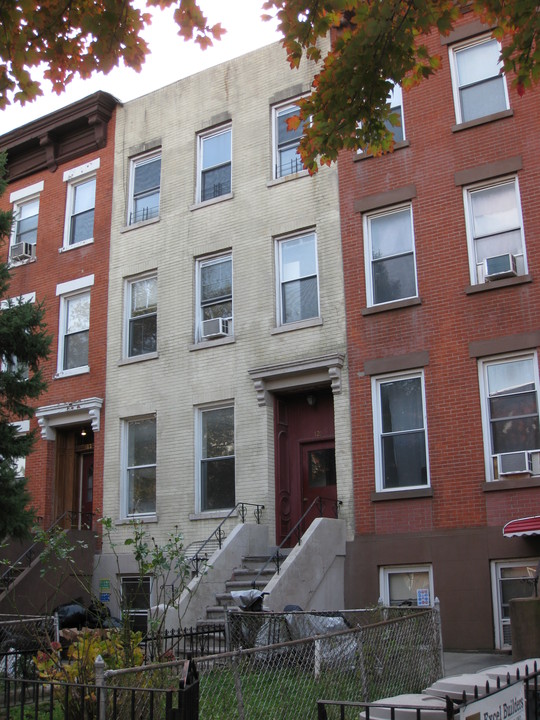 120 3rd Pl in Brooklyn, NY - Building Photo