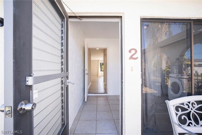 3706 SE 10th Ave, Unit 2 in Cape Coral, FL - Building Photo - Building Photo