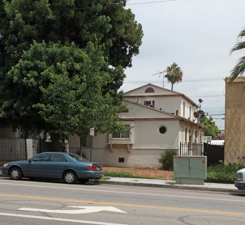 308 E Verdugo Ave in Burbank, CA - Building Photo