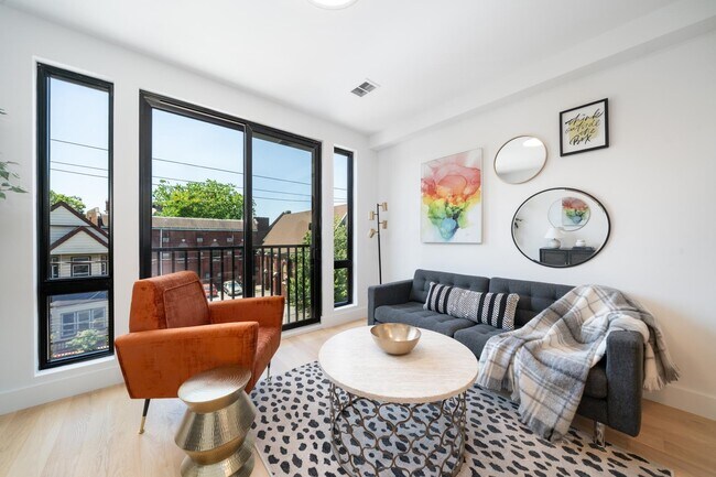 10 Brinkerhoff St in Jersey City, NJ - Building Photo - Building Photo