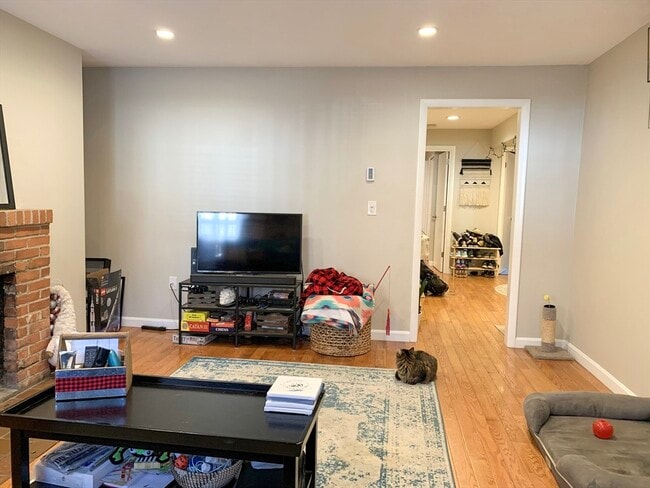 property at 3 Worcester Sq