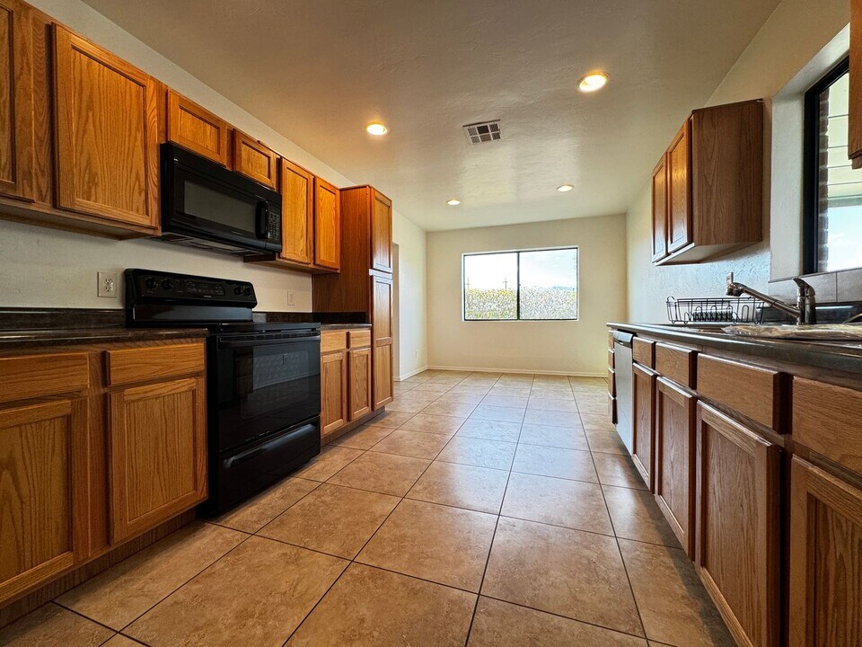 6302 E Malvern St in Tucson, AZ - Building Photo