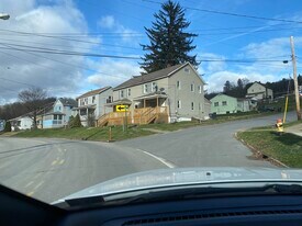 340 N Park St, Unit 340 in Sykesville, PA - Building Photo