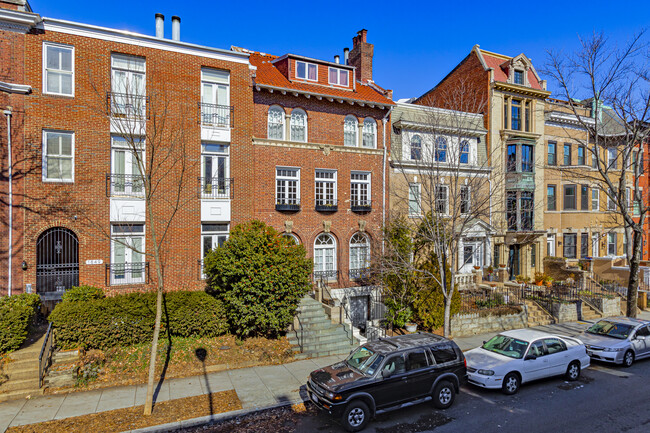 1847 Kalorama Rd NW in Washington, DC - Building Photo - Building Photo