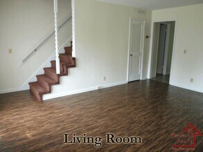 404 Oriole Dr in McMinnville, TN - Building Photo - Building Photo