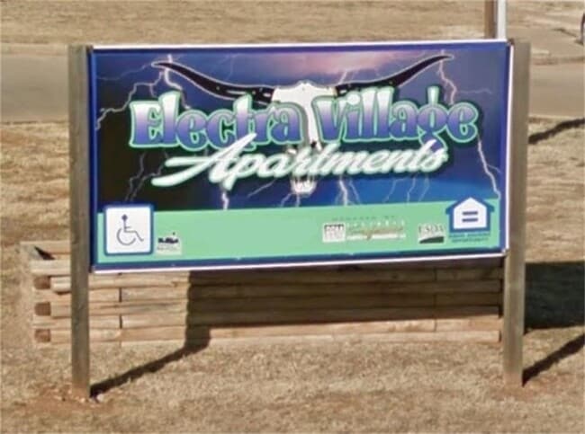 property at 100 Prairie Cir