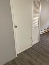 115 W 13th St, Unit Apt 3 in Dubuque, IA - Building Photo - Building Photo