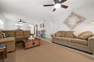 9395 Pennsylvania Ave in Bonita Springs, FL - Building Photo