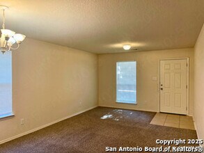 11027 Chicory Field in Helotes, TX - Building Photo - Building Photo