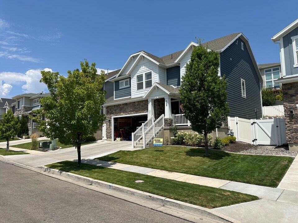 568 W 4050 N in Lehi, UT - Building Photo