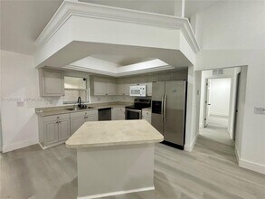 142 SW 34th Pl in Cape Coral, FL - Building Photo - Building Photo