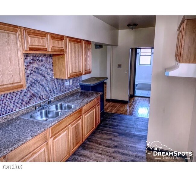 8237 S Ingleside Ave-Unit -UNIT 1E in Chicago, IL - Building Photo - Building Photo