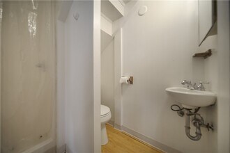 921 E State St in Ithaca, NY - Building Photo - Building Photo