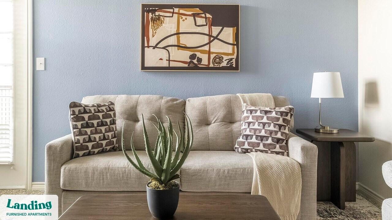 8989 West Rd in Houston, TX - Building Photo