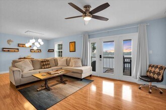 101 Pompano Dr SE in St. Petersburg, FL - Building Photo - Building Photo