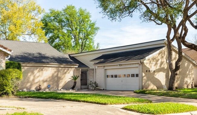 6030 Gallant Forest Dr in Houston, TX - Building Photo - Building Photo
