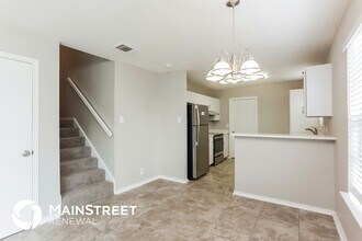 3022 Lake Grande St in San Antonio, TX - Building Photo - Building Photo