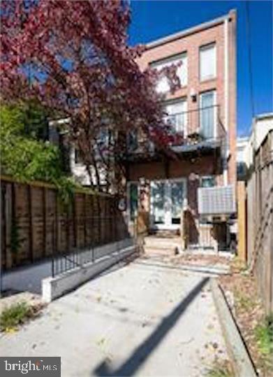 1434 T St NW in Washington, DC - Building Photo