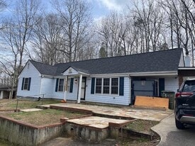 1260 Blanton St in Columbus, NC - Building Photo